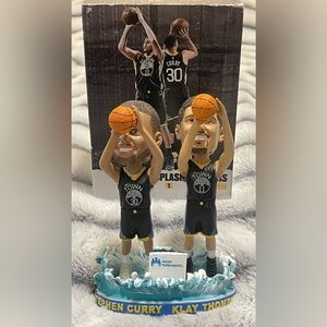 Ultra Rare Brand New Warriors Splash Brothers Curry Klay Bobblehead SGA